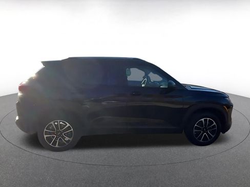 Used 2025 Chevrolet TrailBlazer LT image 16