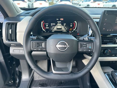 New 2026 Nissan Pathfinder SL image 24