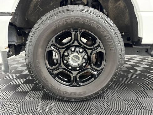 Used 2023 Ford F250 XL w/ STX Appearance Package AWD/4WD image 17