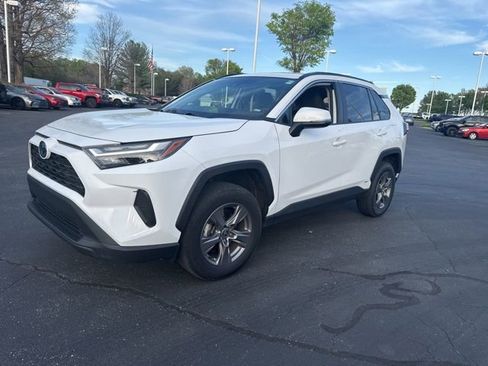 Used 2024 Toyota RAV4 XLE image 7