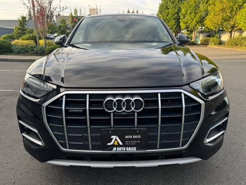 Used 2021 Audi Q5 Prestige w/ Prestige Package AWD/4WD image 3