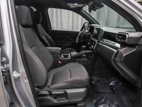 Used 2025 Toyota Tacoma SR5 RWD image 21