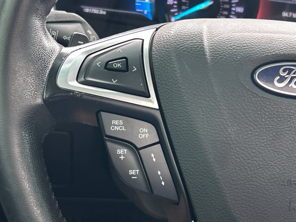 Used 2018 Ford Edge Titanium w/ Equipment Group 302A AWD/4WD image 24
