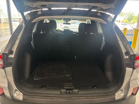 Certified 2024 Ford Escape Active AWD/4WD image 9
