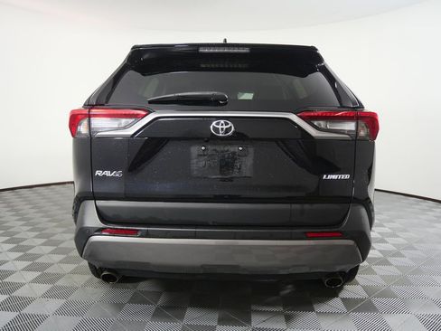 Used 2019 Toyota RAV4 Limited image 4