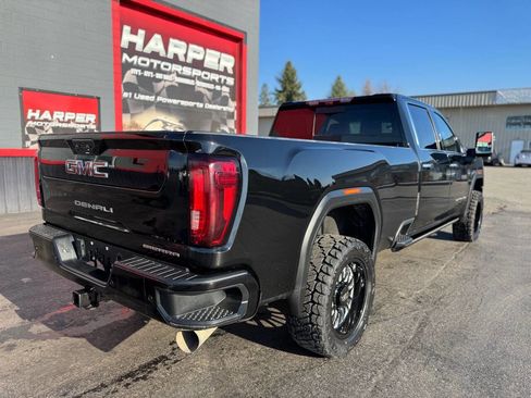 Used 2021 GMC Sierra 3500 Denali w/ Denali Black Diamond Edition image 13