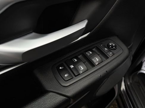 Used 2019 RAM 1500 Big Horn image 12