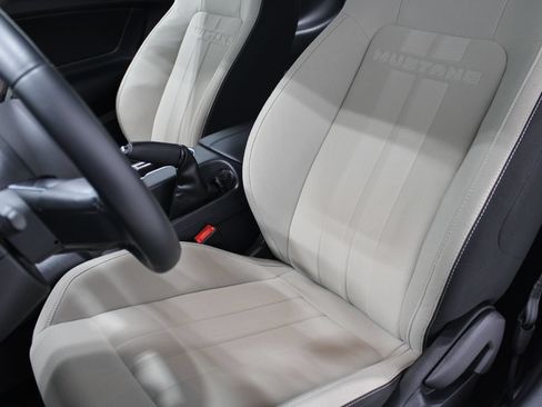 Used 2021 Ford Mustang GT RWD image 15