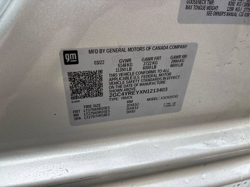 Used 2022 Chevrolet Silverado 2500 High Country w/ Technology Package image 18