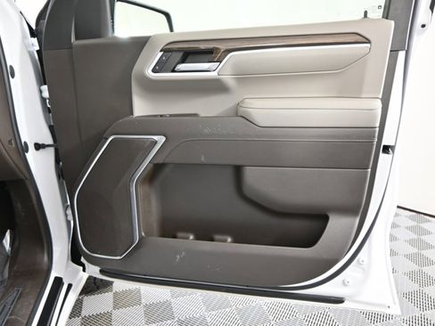 Used 2022 Chevrolet Silverado 1500 LT image 13