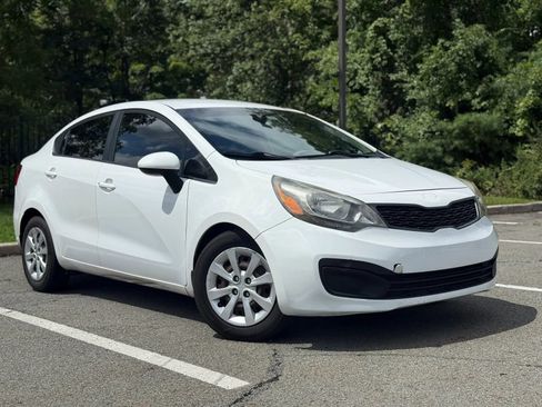 Used 2014 Kia Rio LX FWD image 1