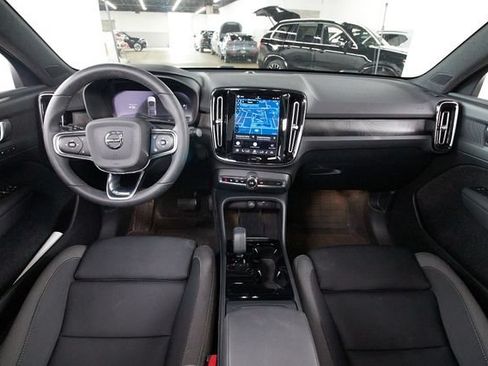 Certified 2023 Volvo C40 Recharge Core w/ Protection Package Premier AWD/4WD image 7
