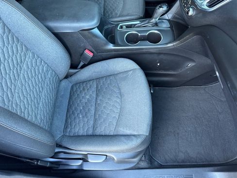 Used 2018 Chevrolet Equinox LT w/ Sun & Infotainment Package image 15