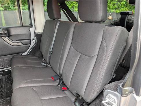 Used 2017 Jeep Wrangler Unlimited Sport AWD/4WD image 23
