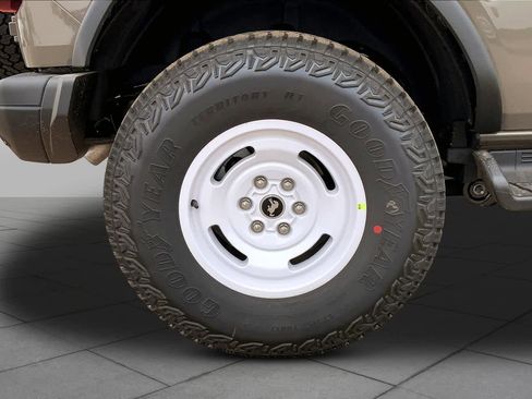New 2026 Ford Bronco Heritage Edition AWD/4WD image 11