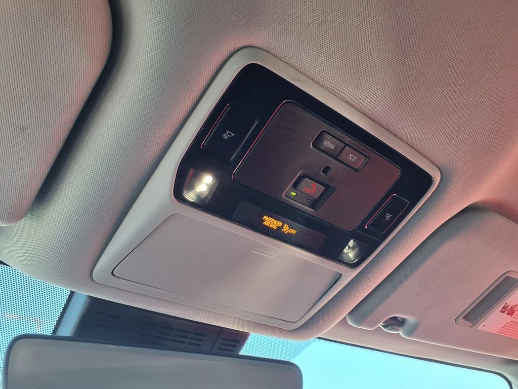 Used 2025 Toyota Grand Highlander AWD image 9