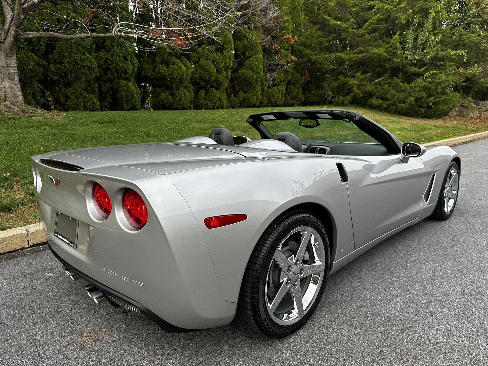 Used 2007 Chevrolet Corvette Convertible w/ Preferred Equipment Group RWD image 37