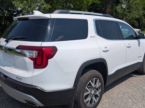 Used 2023 GMC Acadia SLE w/ Driver Convenience Package AWD/4WD image 4