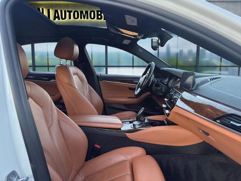 Used 2018 BMW 540i xDrive 540i xDrive Sedan w/ Premium Package image 18