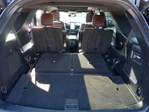 Used 2021 Ford Explorer Platinum w/ Equipment Group 601A image 12