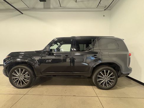 Used 2026 Lexus GX 550 w/ Accessory Package (2T) AWD/4WD image 6