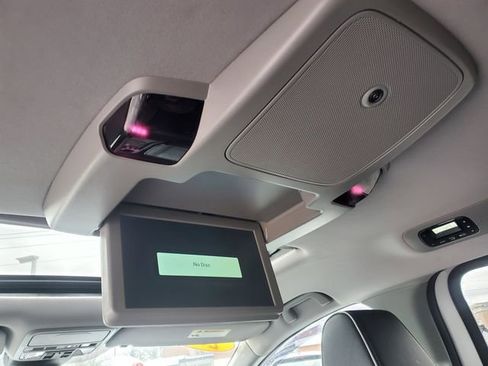 Used 2024 Honda Odyssey Elite image 11