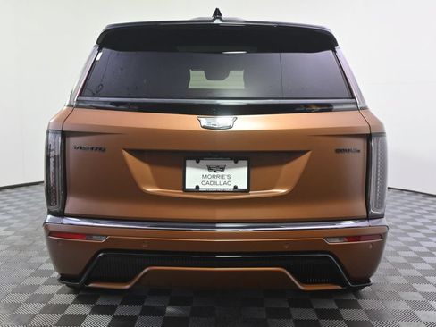 New 2027 Cadillac Vistiq Sport w/ LPO, Floor Liner Package AWD/4WD image 5