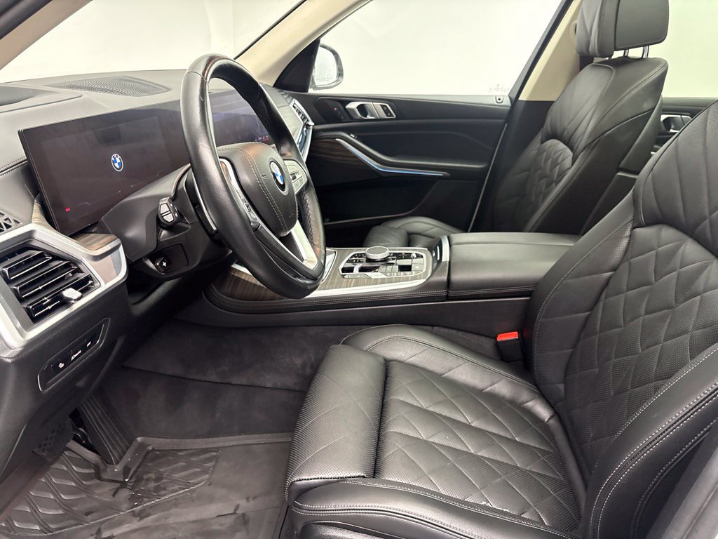 Used 2025 BMW X7 xDrive40i w/ Climate Comfort Package AWD/4WD image 6