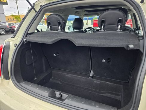 Used 2019 MINI Cooper 2-Door Hardtop FWD image 16