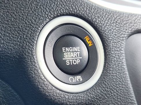 Used 2022 Dodge Charger SXT w/ Cold Weather Package AWD/4WD image 17