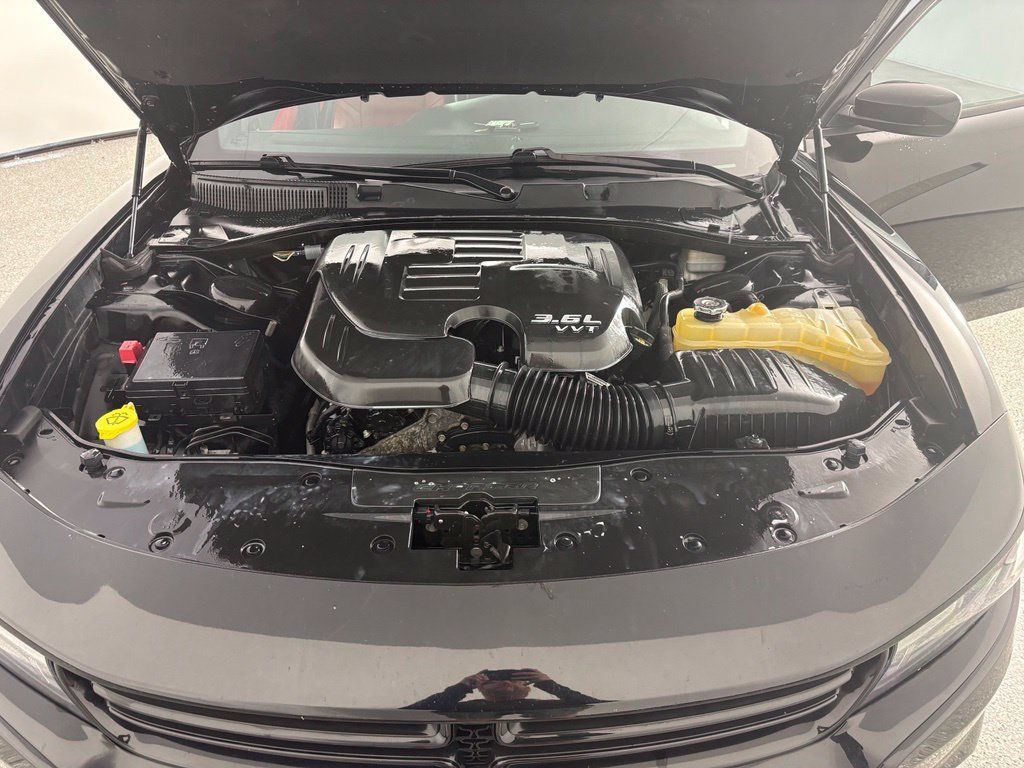 Used 2015 Dodge Charger SXT w/ Plus Group RWD image 34
