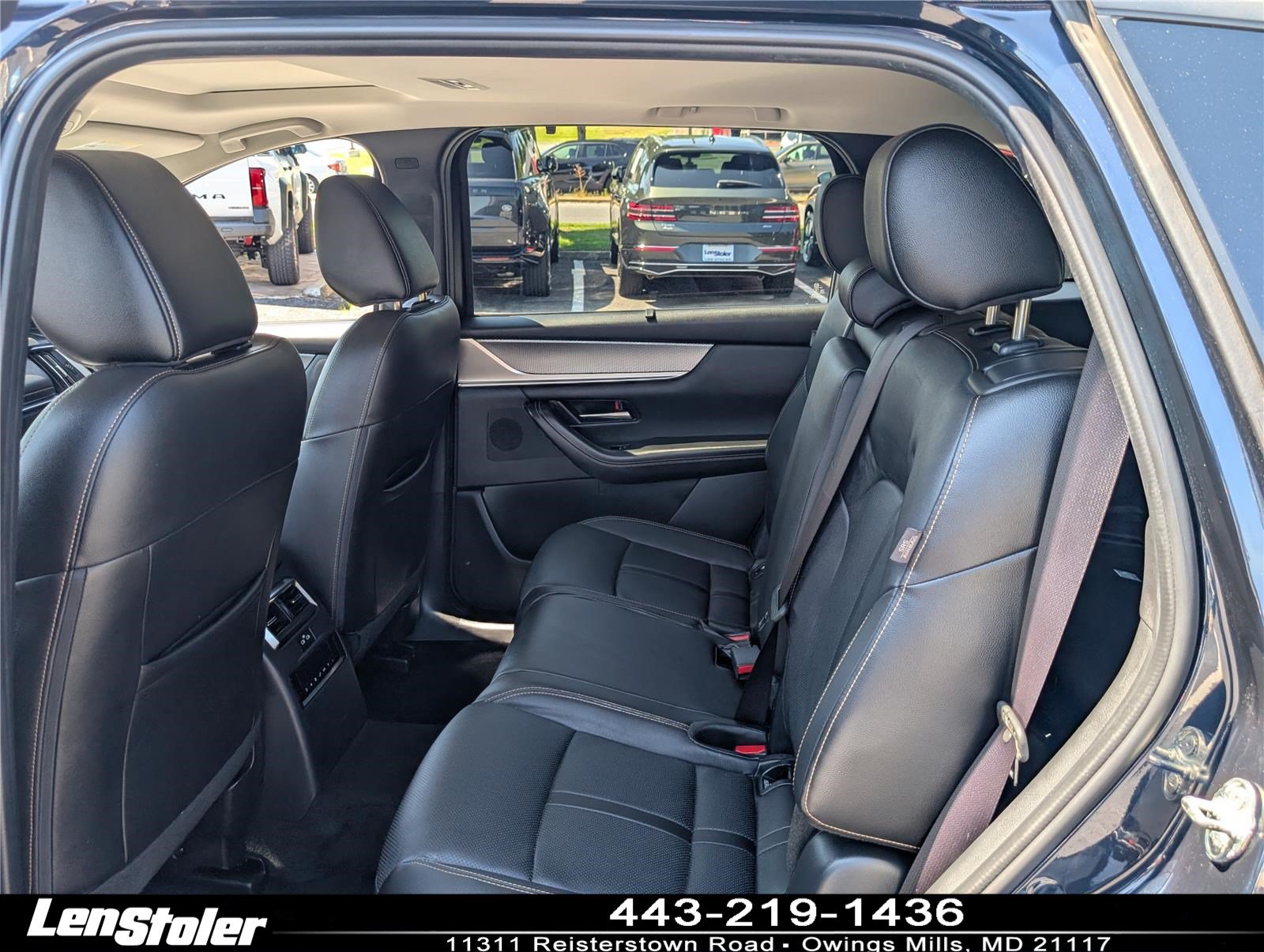 Used 2024 MAZDA CX-90 Plug-In Hybrid w/ Preferred AWD/4WD image 16