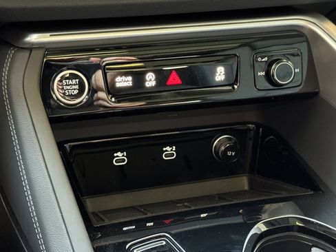 New 2025 Audi Q5 Premium Plus image 18