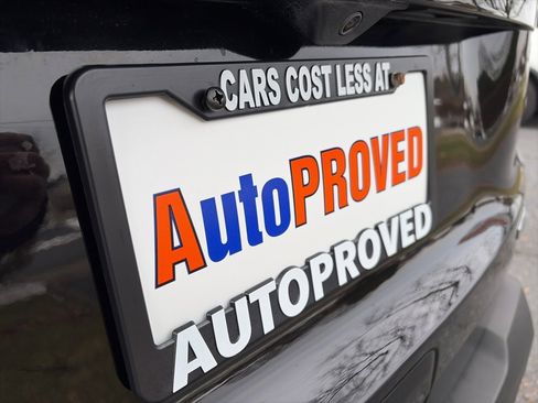 Used 2019 Jeep Renegade Latitude w/ Popular Equipment Group image 14