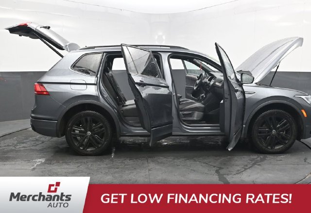 Used 2022 Volkswagen Tiguan SE R-Line AWD/4WD image 50