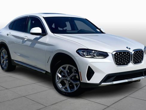 Used 2025 BMW X4 xDrive30i AWD/4WD image 2