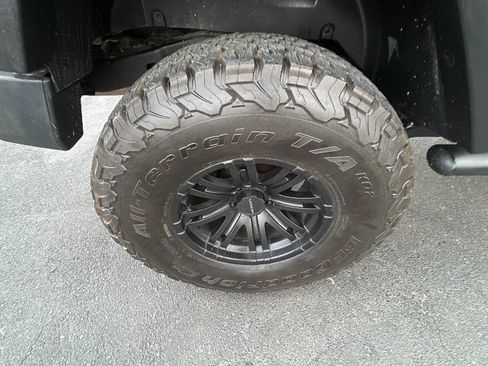 Used 2010 Jeep Wrangler Unlimited Sport w/ Trailer Tow Group AWD/4WD image 40