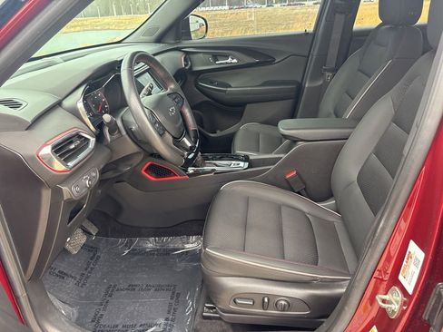 Used 2022 Chevrolet TrailBlazer RS FWD image 15