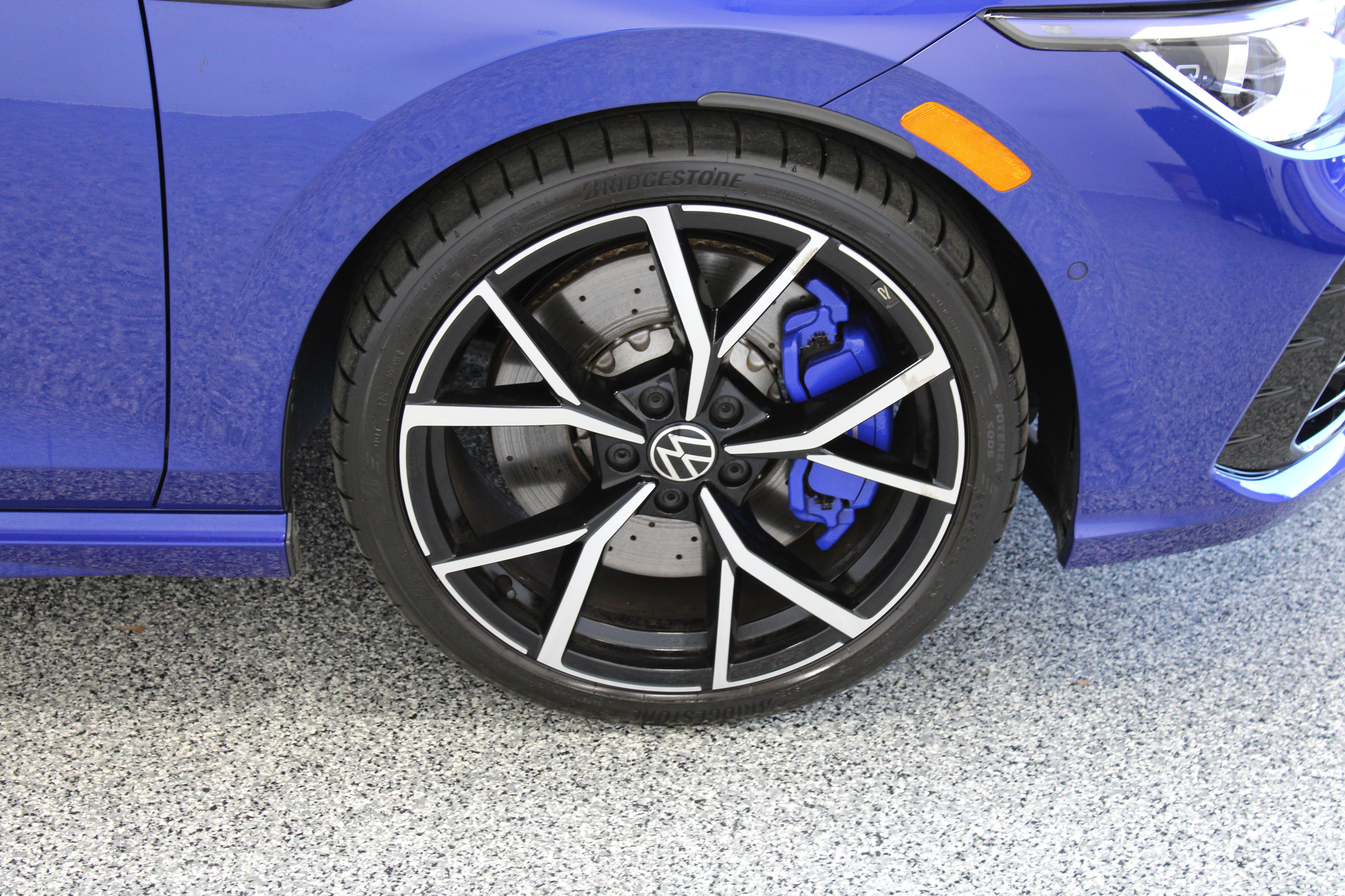 Used 2024 Volkswagen Golf R AWD/4WD image 5