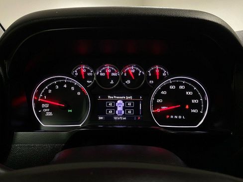 Used 2019 Chevrolet Silverado 1500 LT w/ All-Star Edition image 17