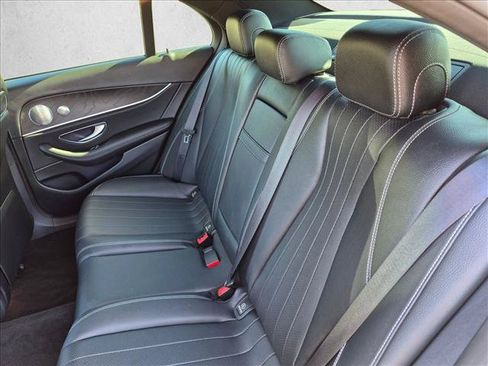 Used 2018 Mercedes-Benz E 300 image 18