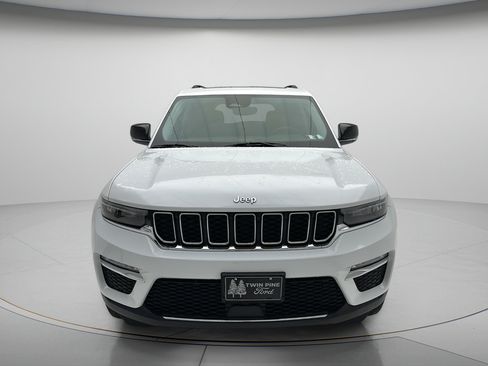 Used 2023 Jeep Grand Cherokee 4WD 4xe image 2