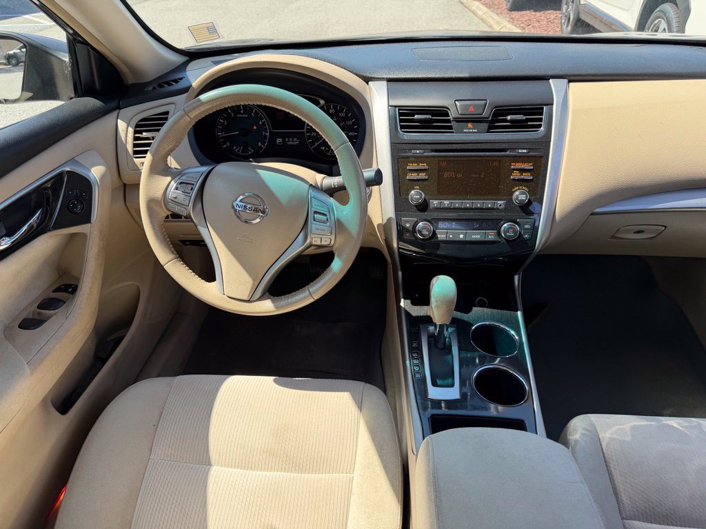 Used 2013 Nissan Altima 2.5 SV FWD image 21
