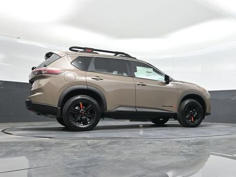 Used 2026 Nissan Rogue SV w/ Rock Creek Premium Package AWD/4WD image 38