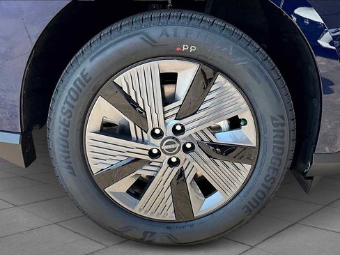 New 2025 Nissan Murano SL image 12