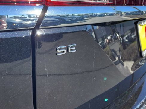 New 2026 Volkswagen Atlas SE image 30