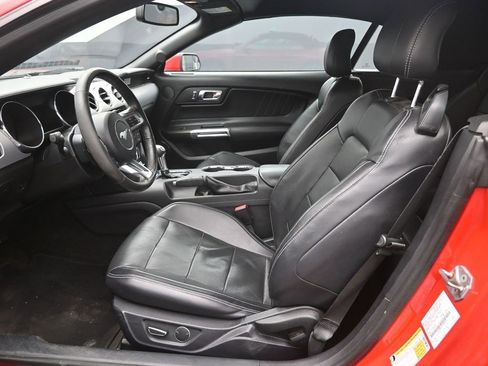 Used 2015 Ford Mustang Premium image 15