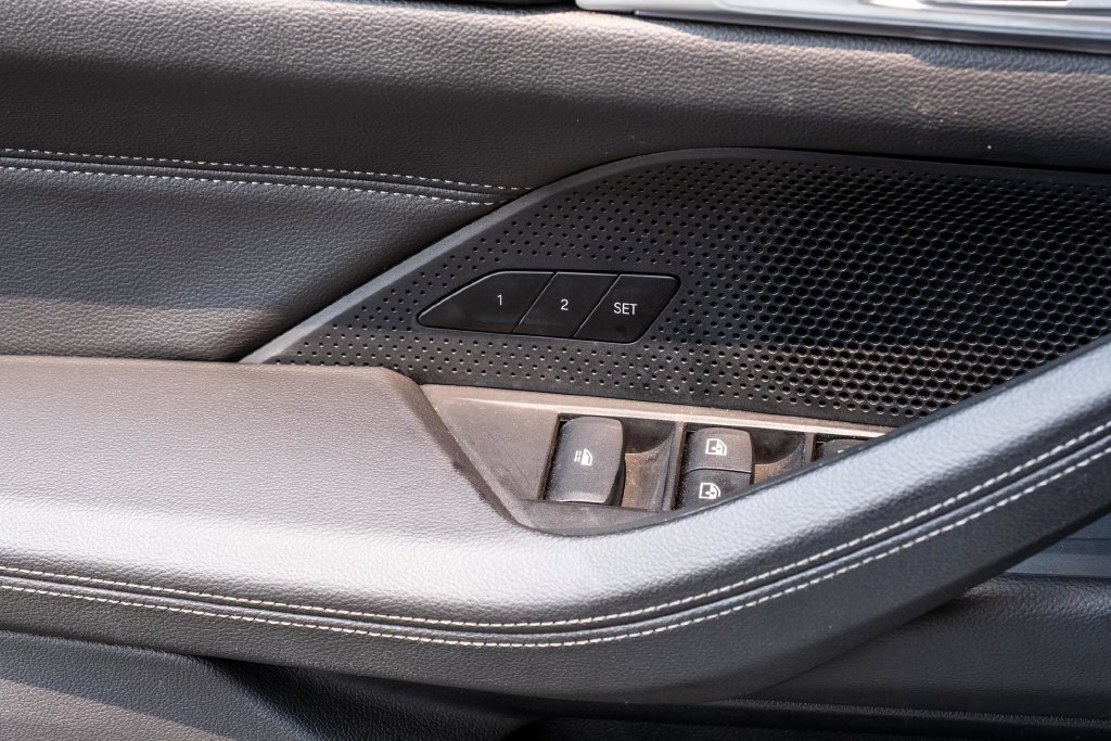 Used 2024 BMW 430i Convertible RWD image 14