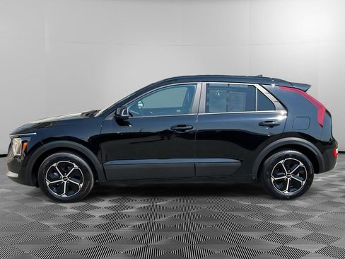 Certified 2025 Kia Niro EX FWD image 8