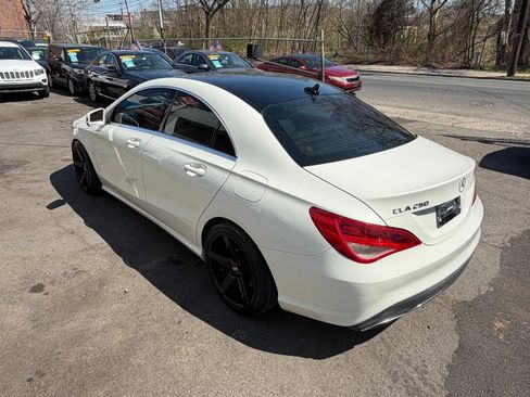 Used 2018 Mercedes-Benz CLA 250 4MATIC image 9